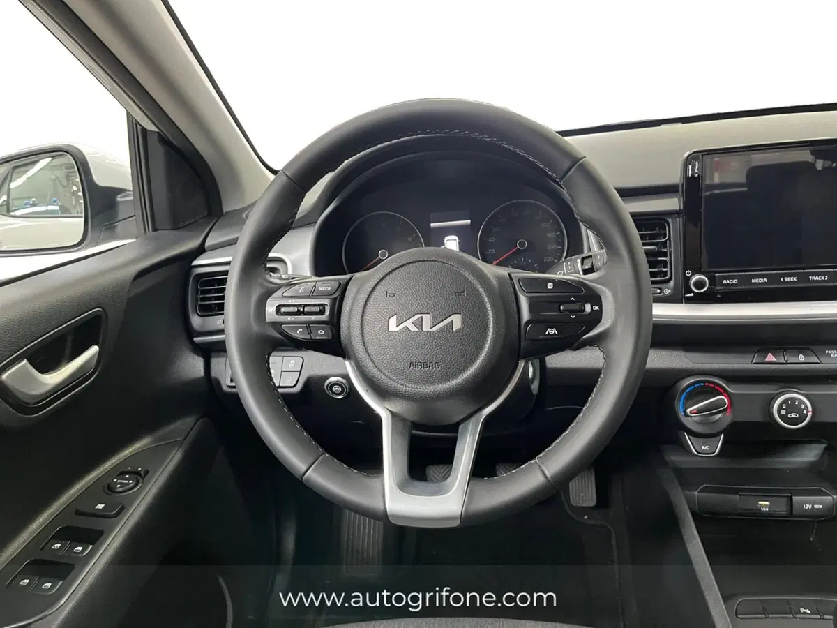 Kia Stonic usata a Modena (12)