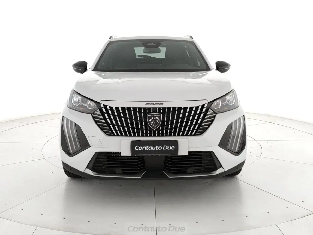 Peugeot 2008 nuova a Caserta