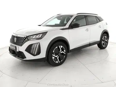 Peugeot 2008 1.2 turbo Allure 100cv nuova a Teverola