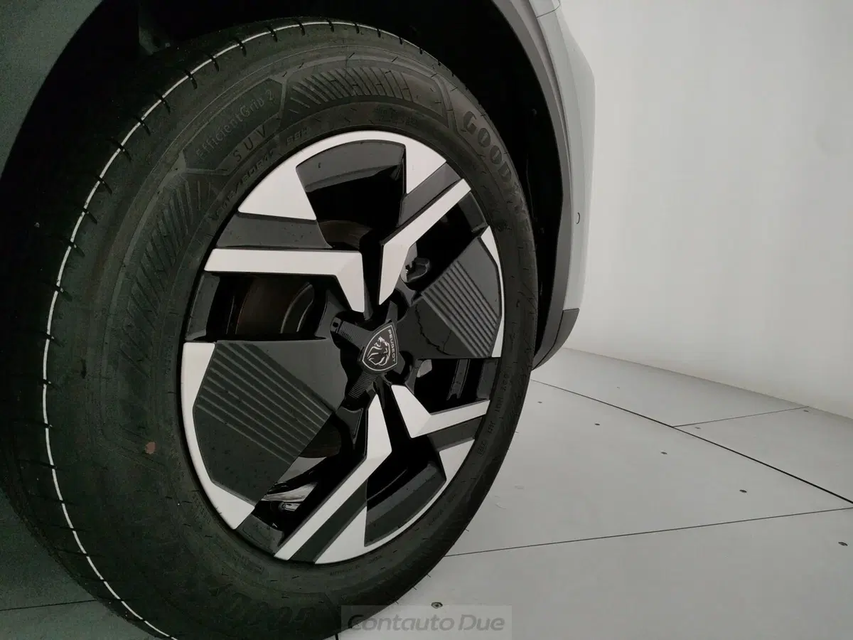 Peugeot 2008 nuova a Caserta (15)