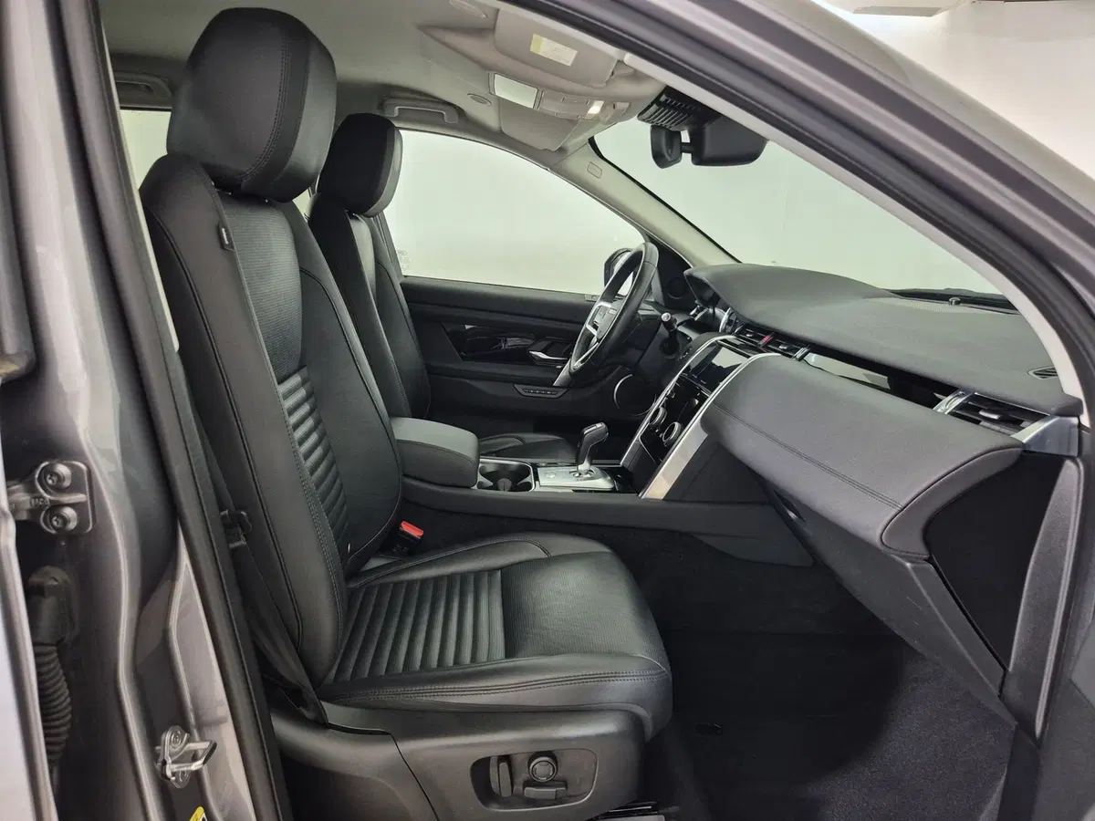 Land Rover Discovery Sport usata a Torino (3)