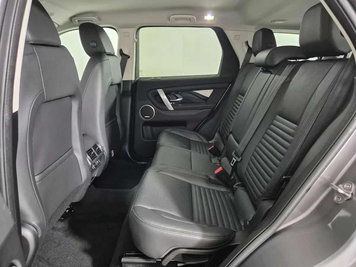 Land Rover Discovery Sport usata a Torino (5)