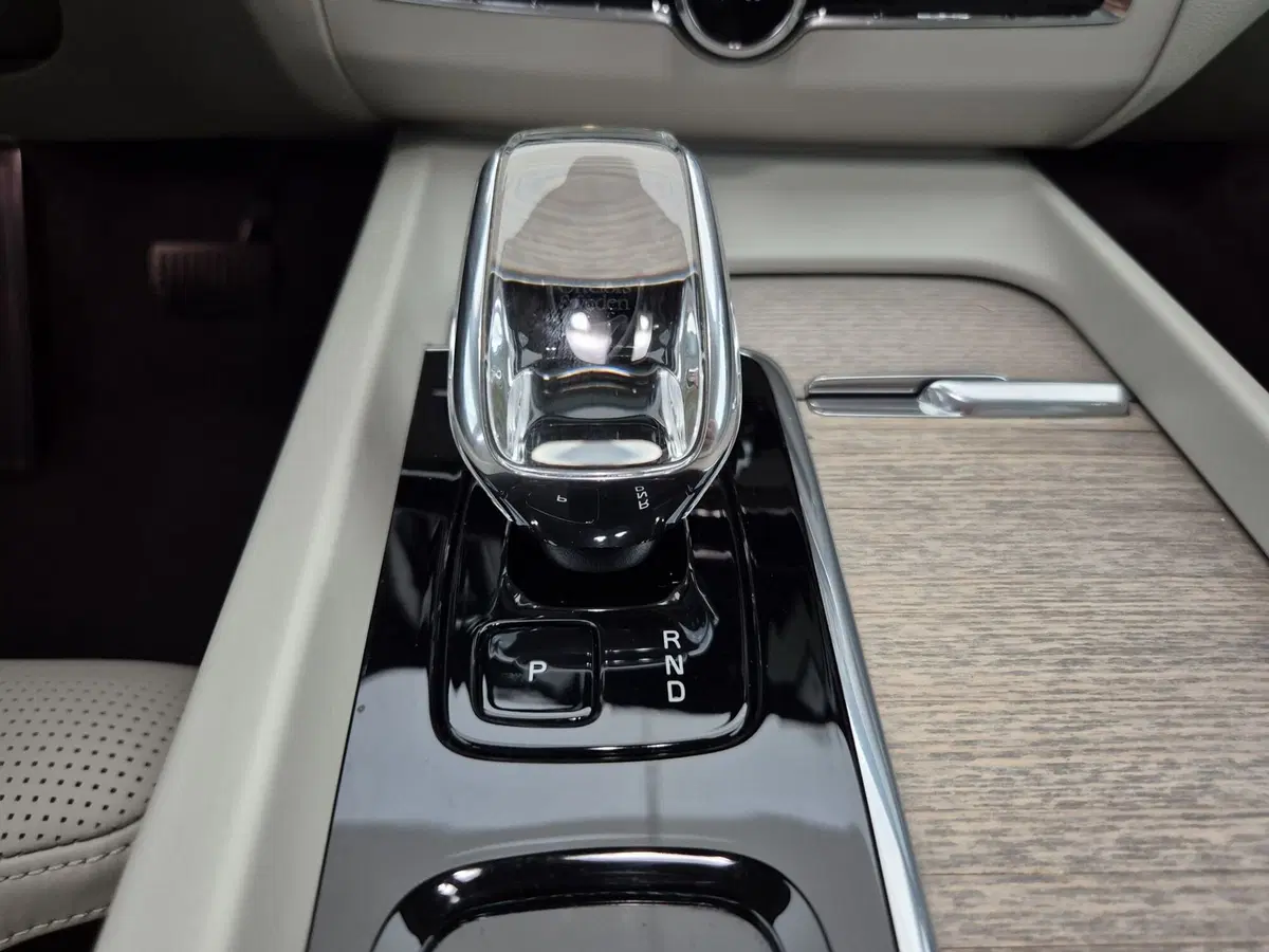 Volvo XC60 usata a Torino (11)