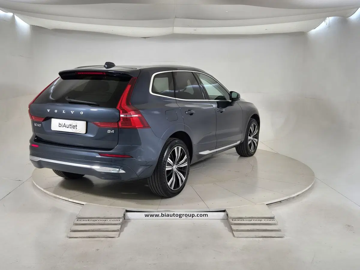 Volvo XC60 usata a Torino (4)