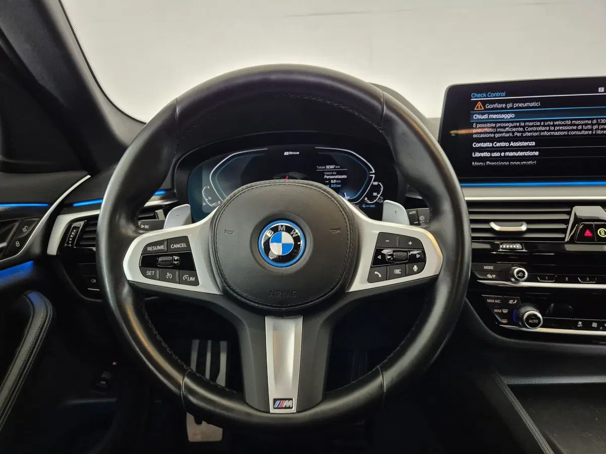 BMW Serie 5 Touring usata a Torino (10)