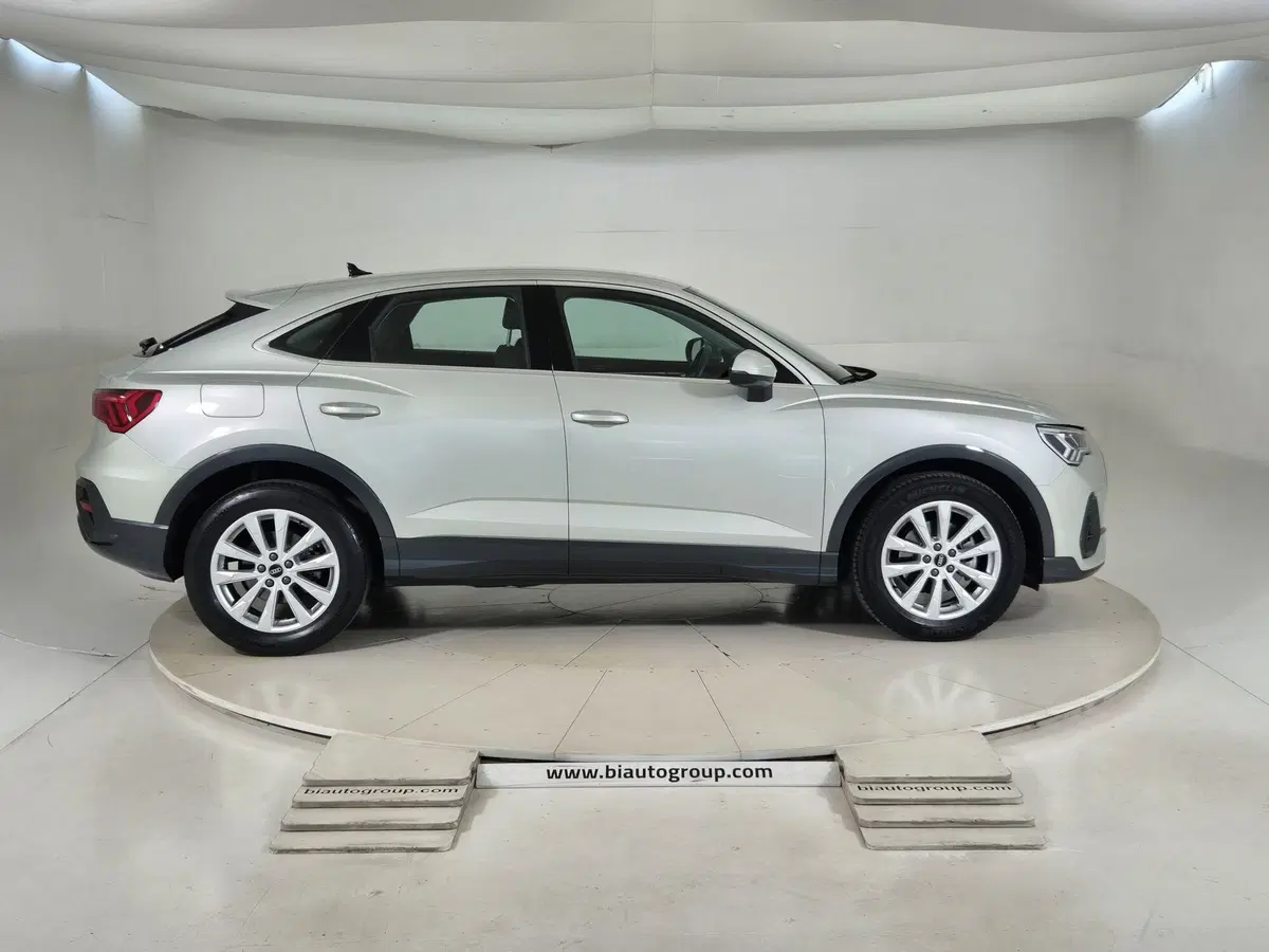 Audi Q3 Sportback usata a Torino (5)