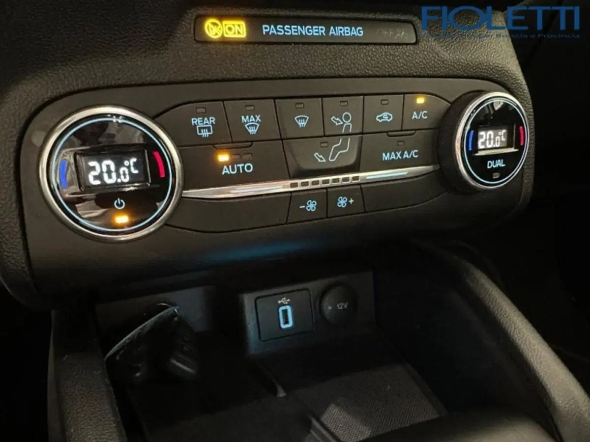 Ford Focus Station Wagon usata a Brescia (16)