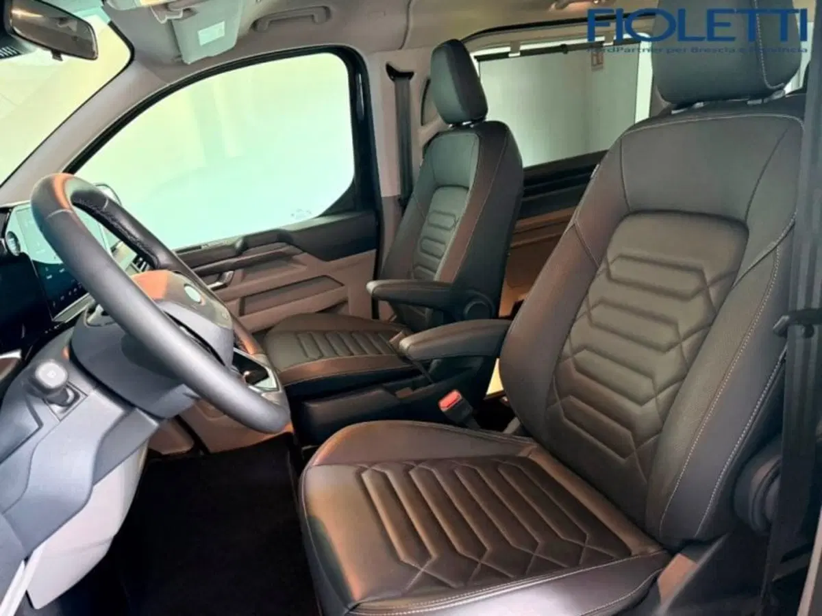 Ford Tourneo Custom usata a Brescia (11)