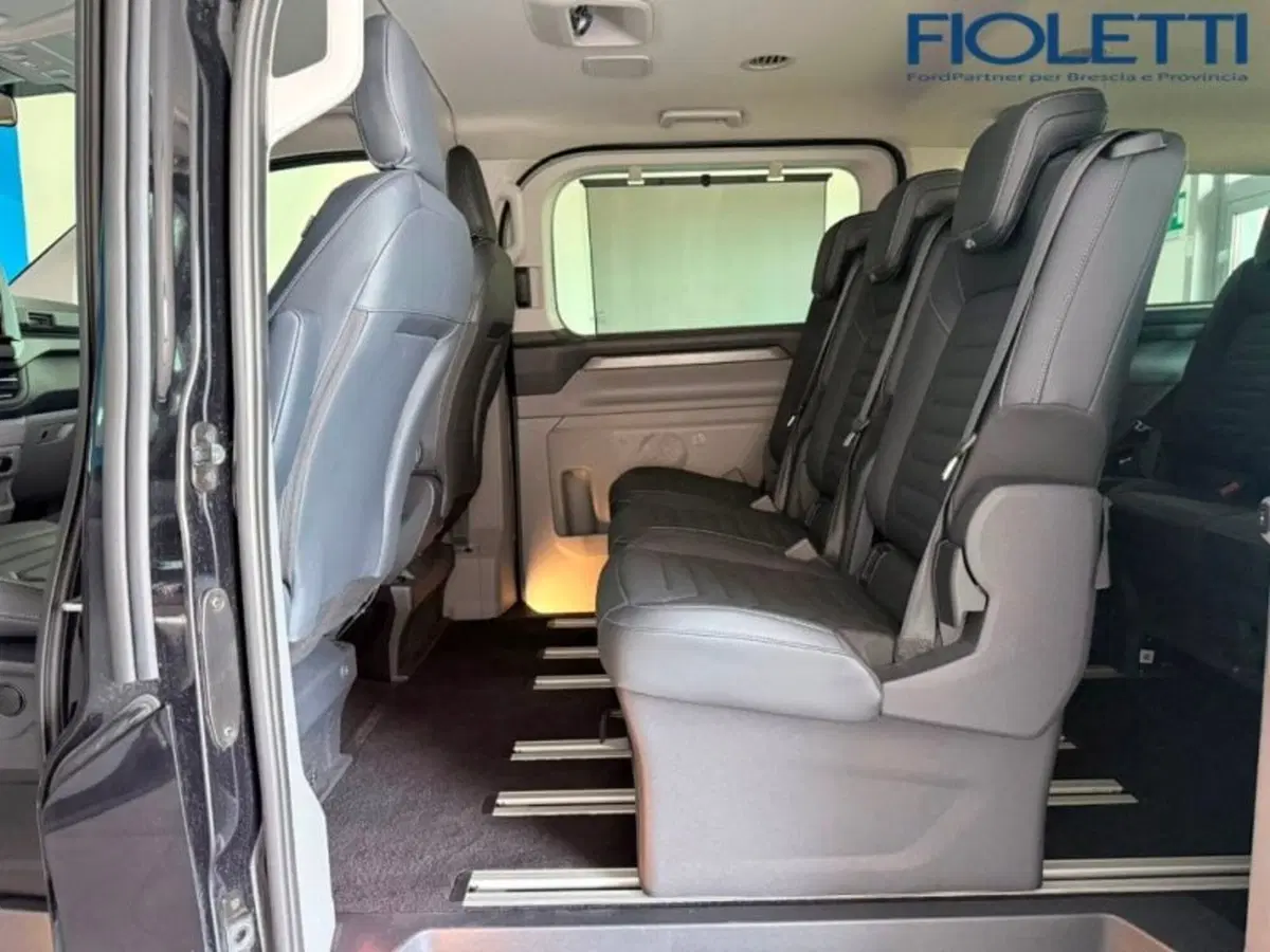 Ford Tourneo Custom usata a Brescia (12)
