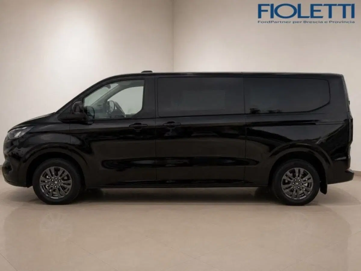 Ford Tourneo Custom usata a Brescia (4)