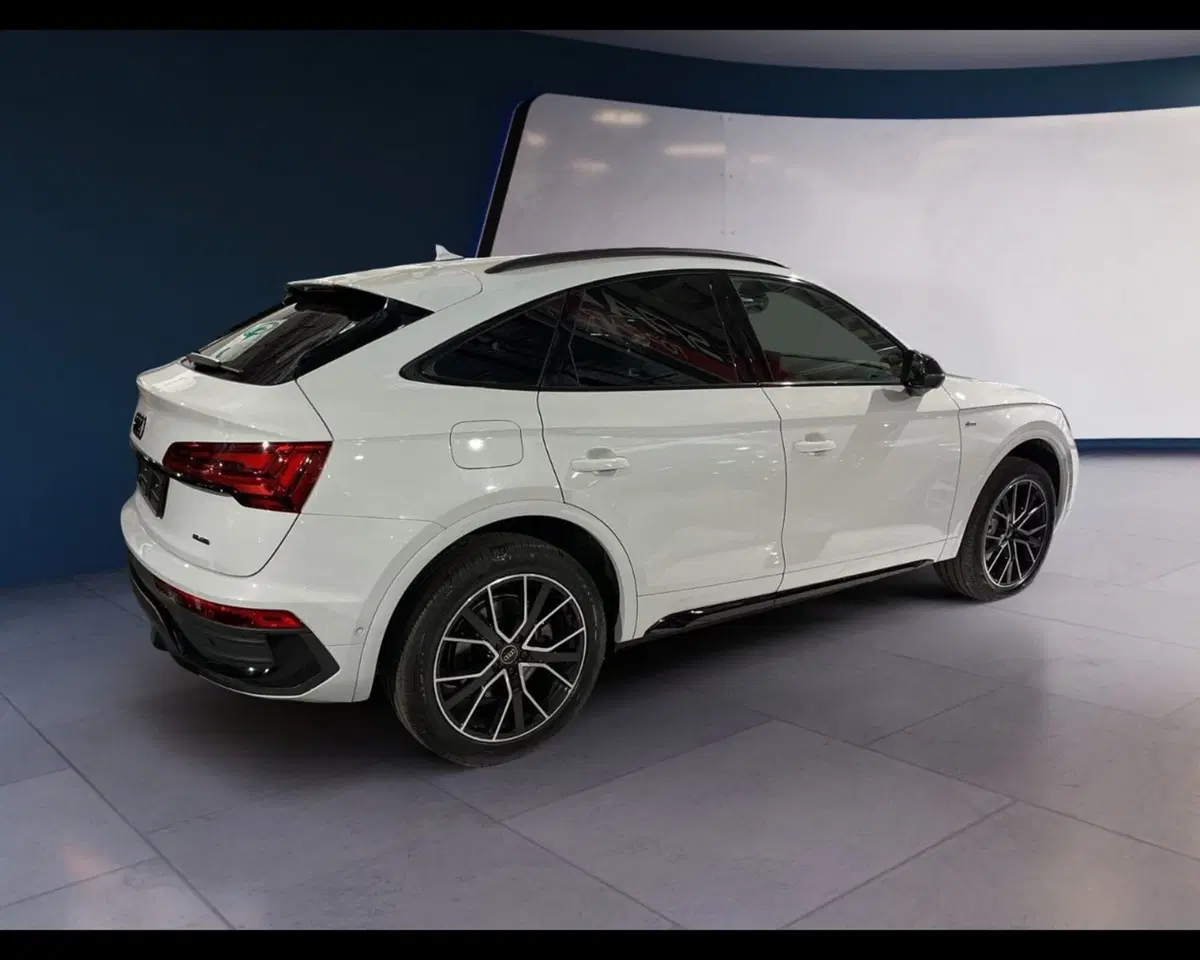 Audi Q5 Sportback usata a Torino (7)