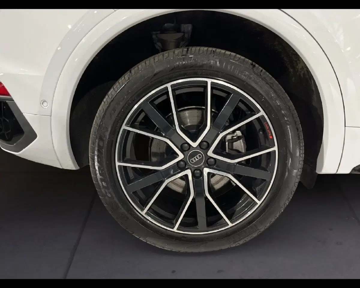 Audi Q5 Sportback usata a Torino (8)