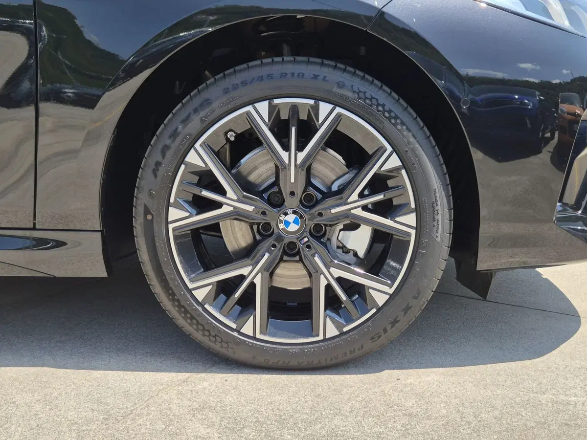 BMW Serie 1 nuova a Genova (11)