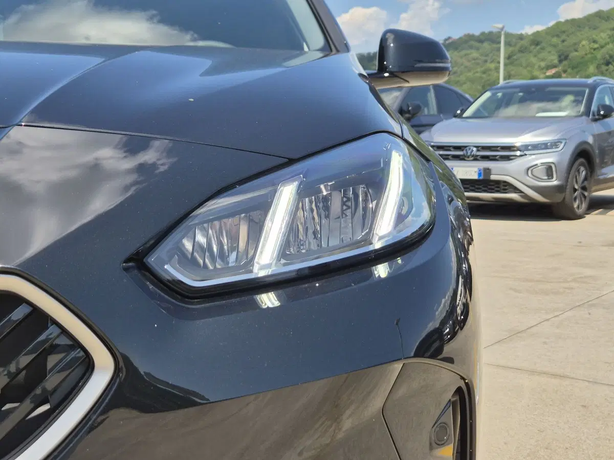 BMW Serie 1 nuova a Genova (14)