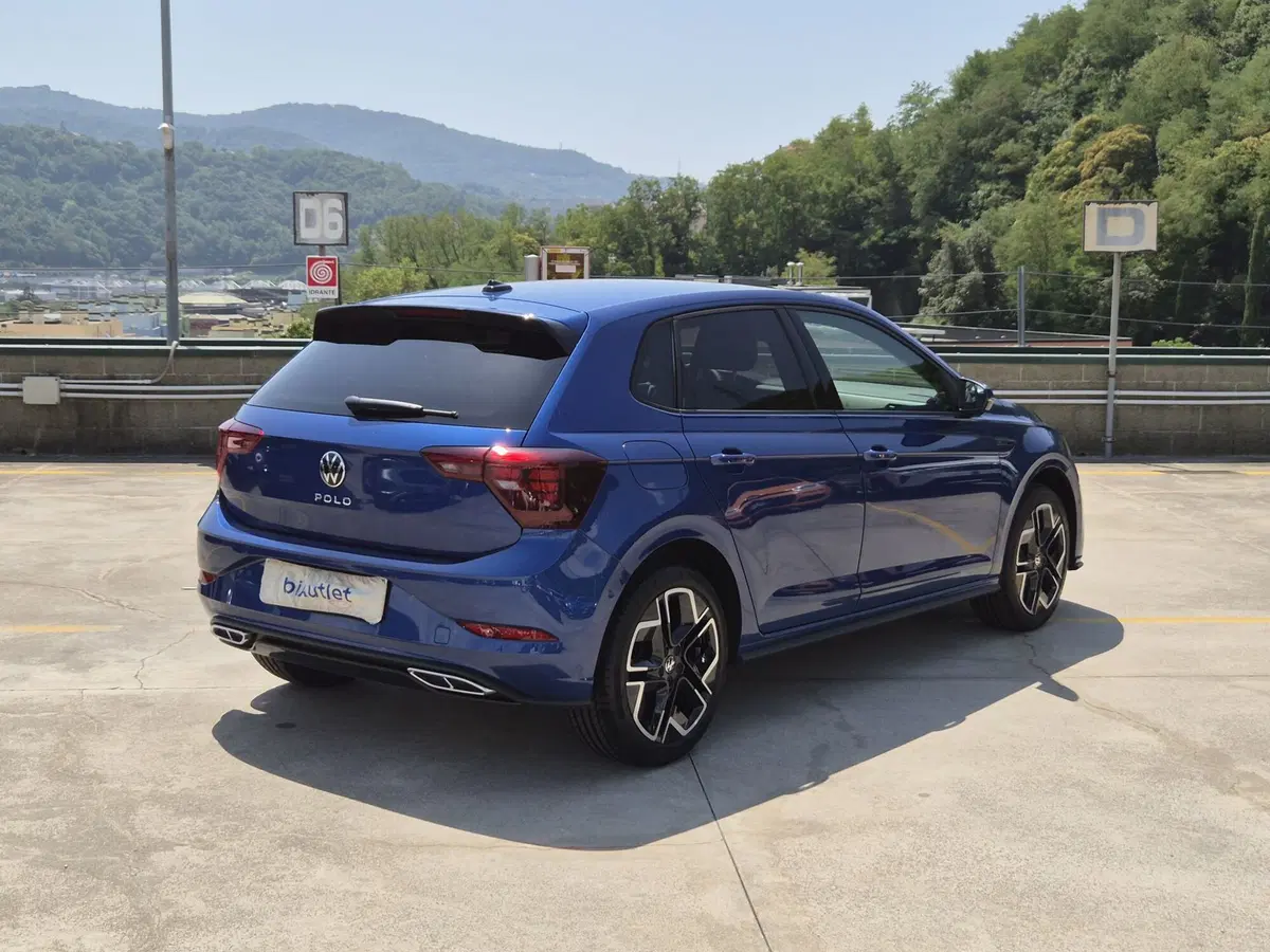Volkswagen Polo usata  (4)