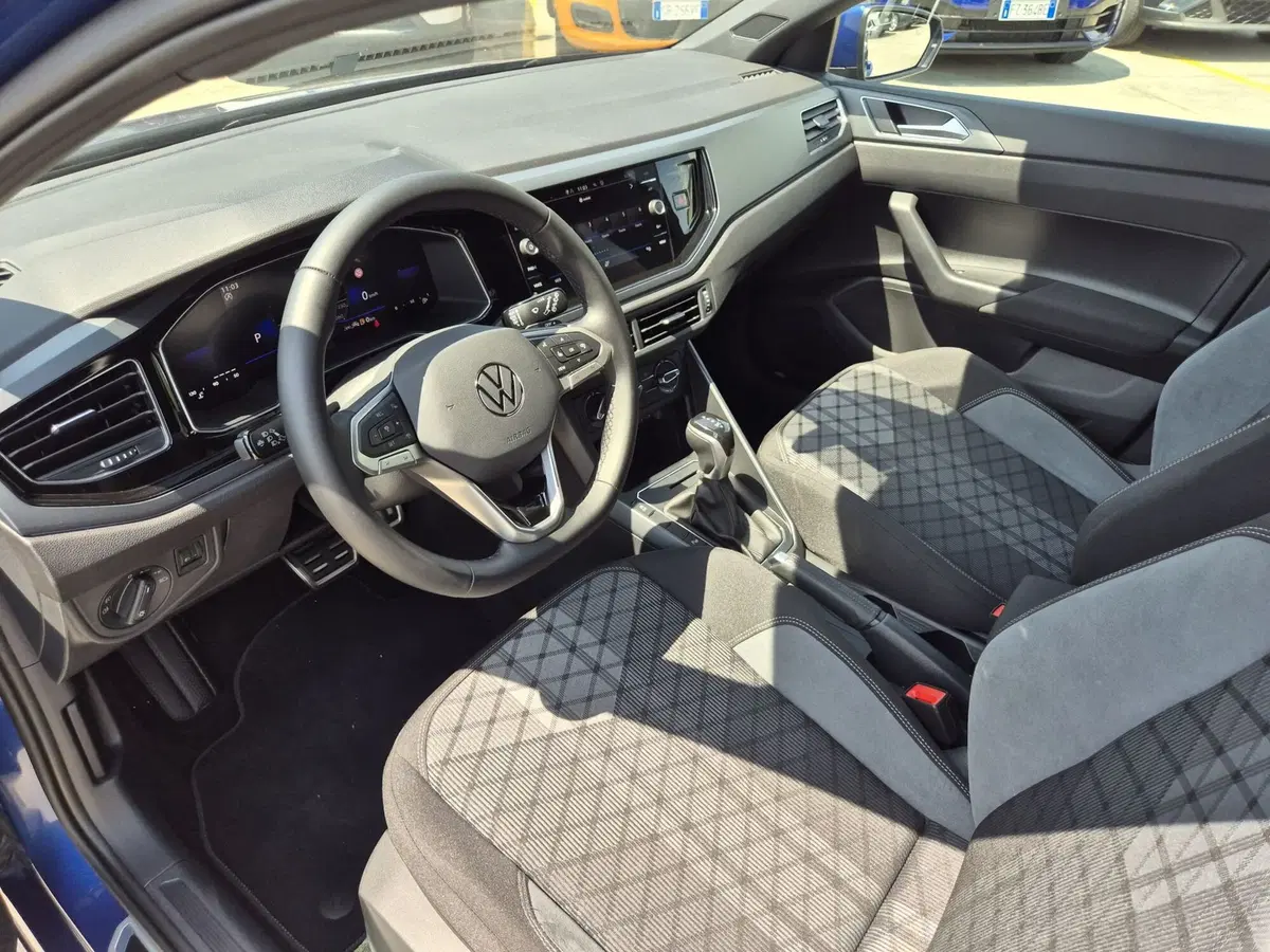 Volkswagen Polo usata  (6)