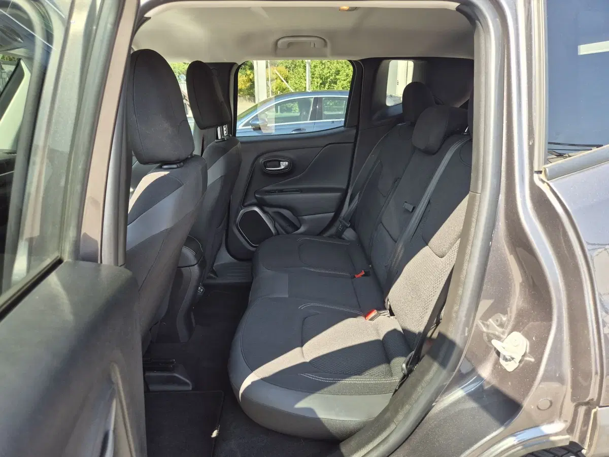 Jeep Renegade usata  (7)