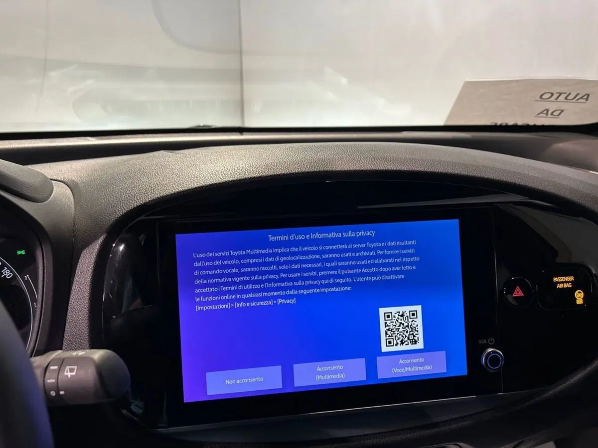 Toyota Aygo X usata a Milano (10)
