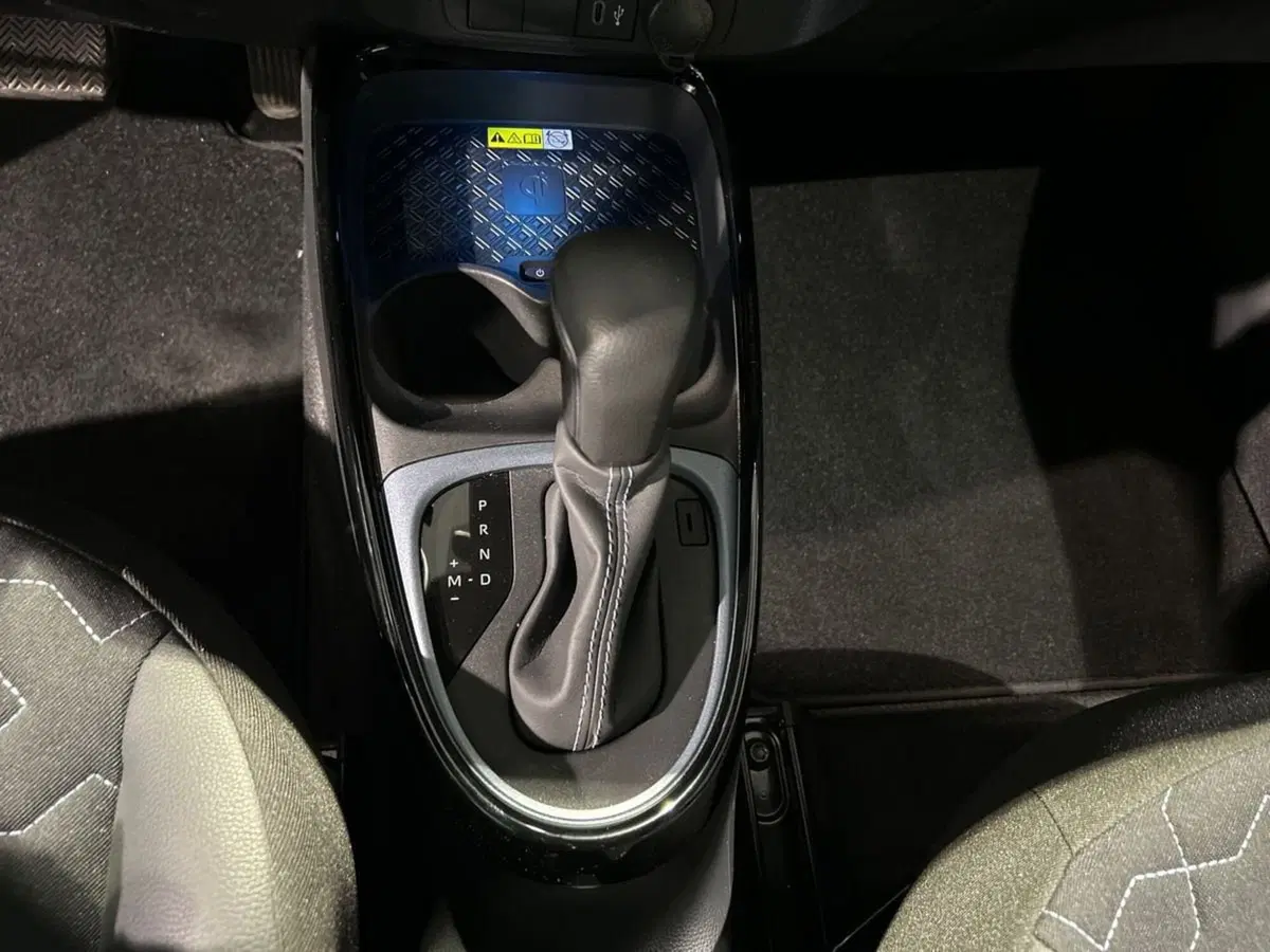 Toyota Aygo X usata a Milano (14)