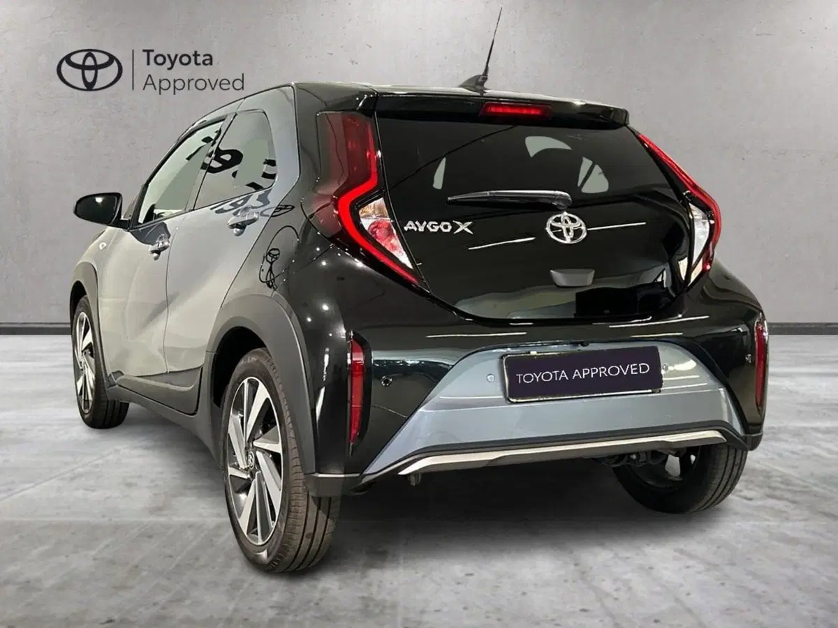 Toyota Aygo X usata a Milano (5)