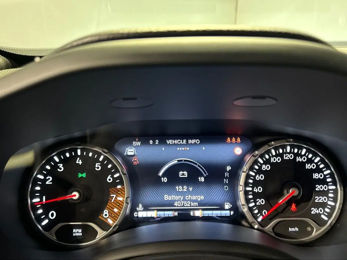 Jeep Renegade usata a Milano (9)