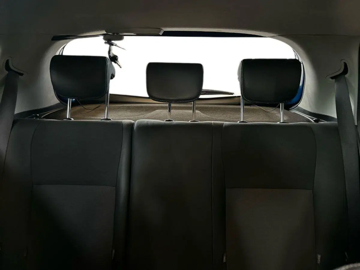 Toyota Yaris usata a Milano (12)
