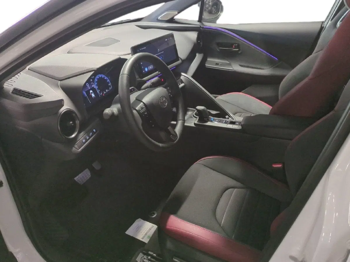 Toyota Toyota C-HR usata a Milano (11)