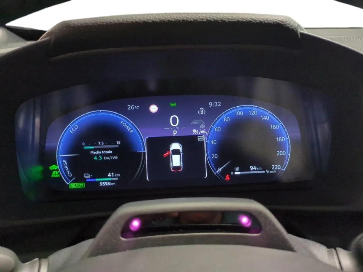 Toyota Toyota C-HR usata a Milano (12)