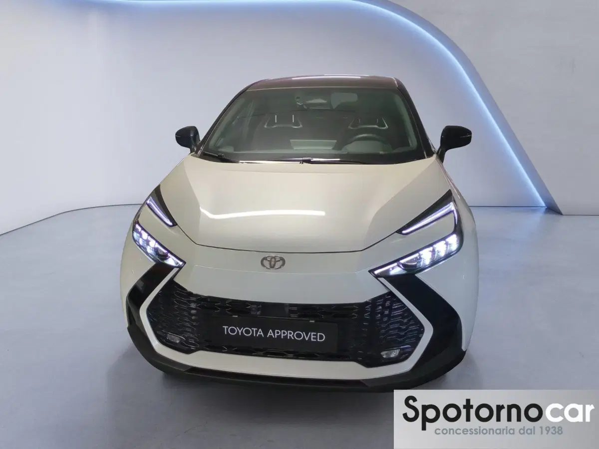 Toyota Toyota C-HR usata a Milano (5)