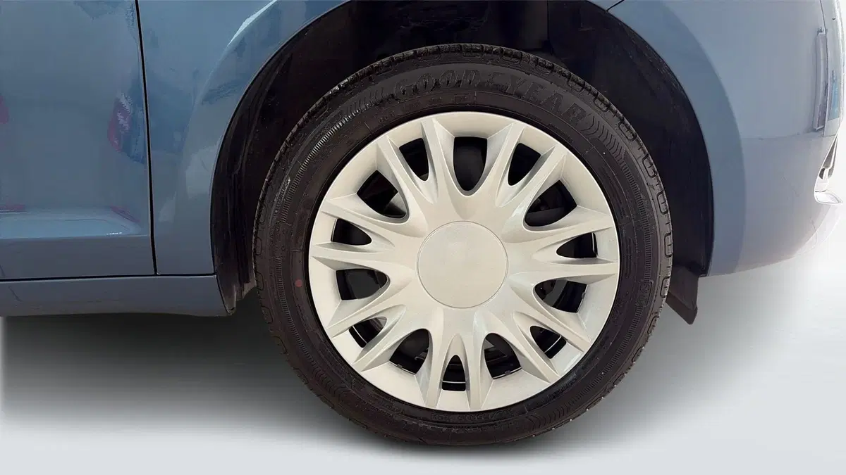 Lancia Ypsilon usata a Viterbo (4)