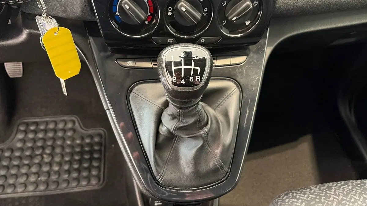 Lancia Ypsilon usata a Viterbo (6)