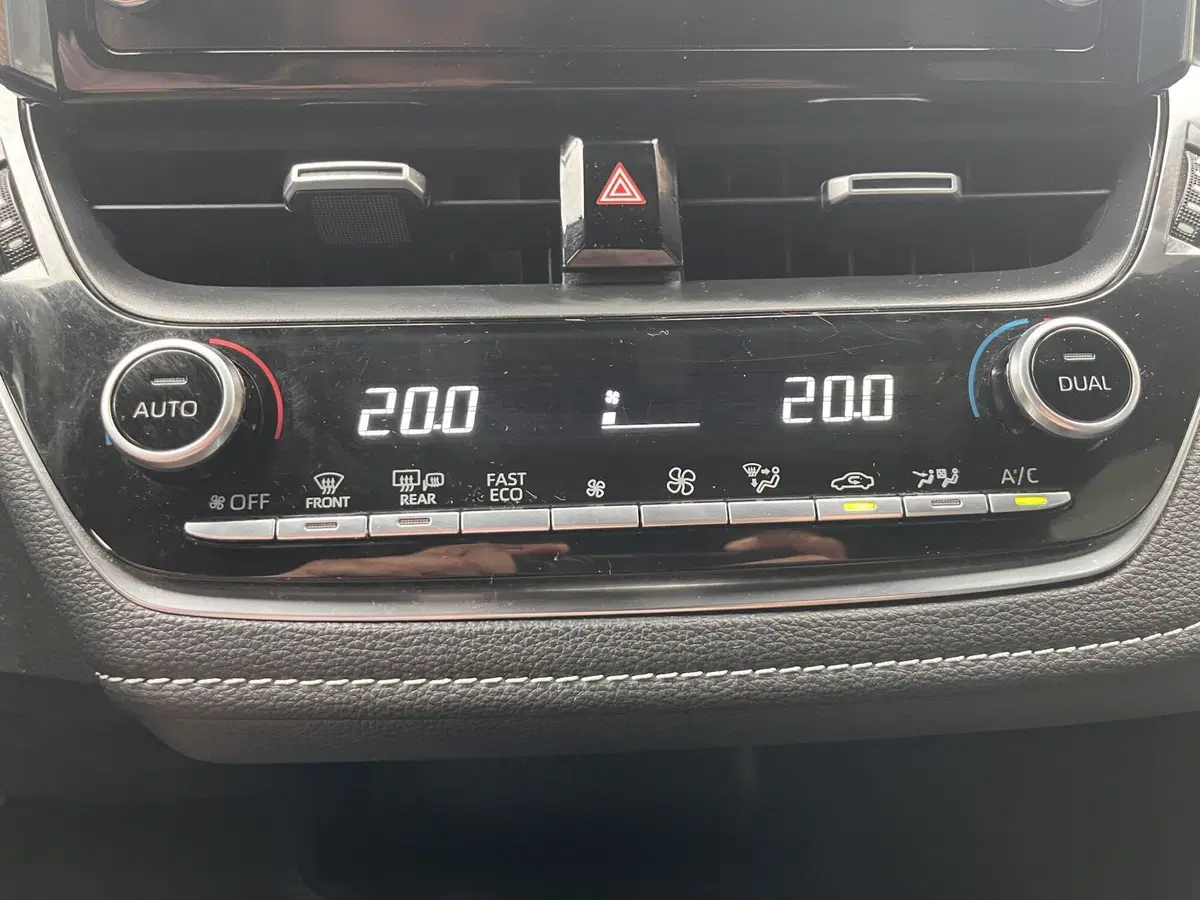 Toyota Corolla Touring Sports usata a Modena (14)