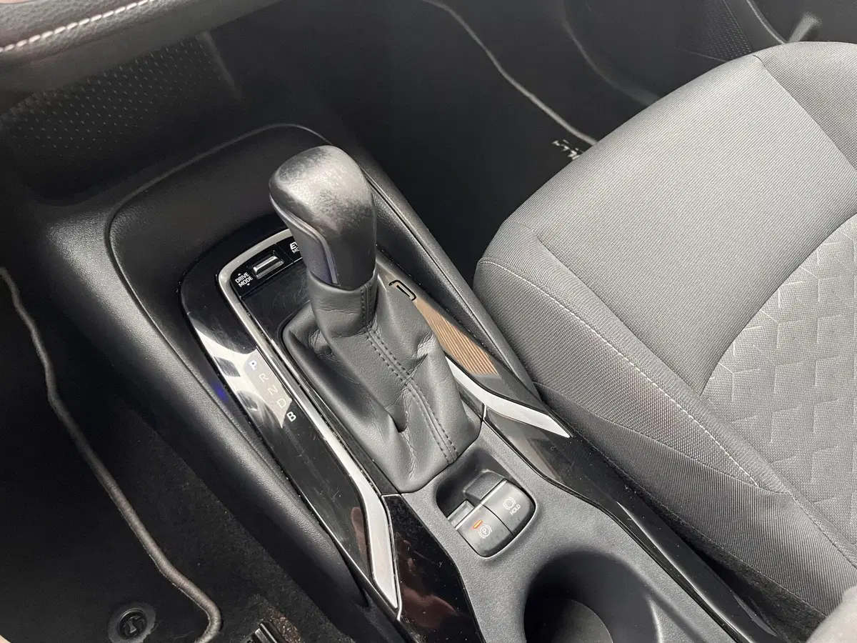 Toyota Corolla Touring Sports usata a Modena (15)