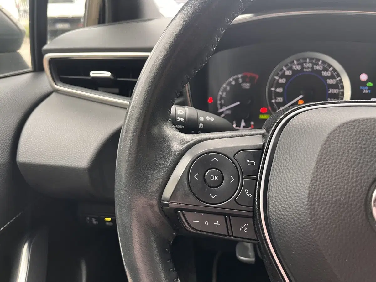 Toyota Corolla Touring Sports usata a Modena (16)