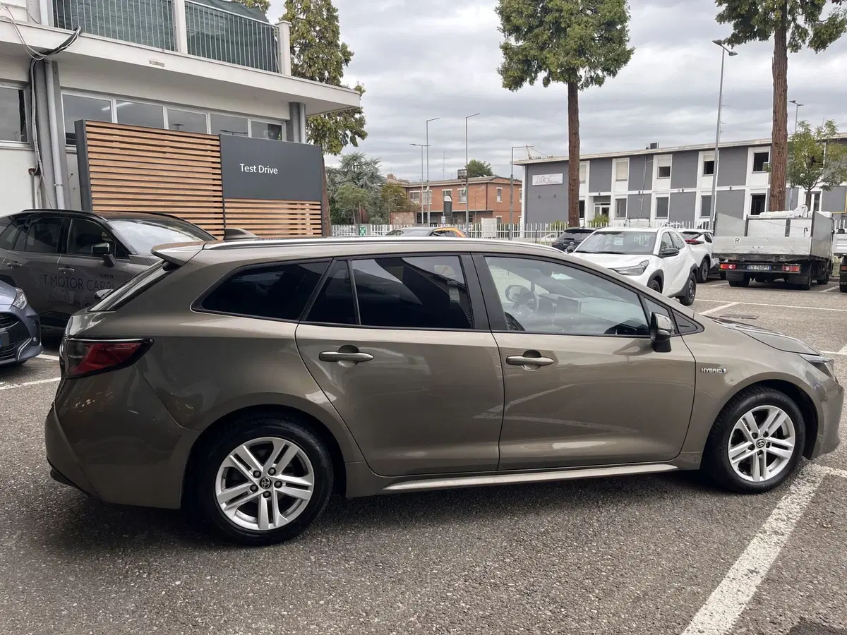 Toyota Corolla Touring Sports usata a Modena (4)