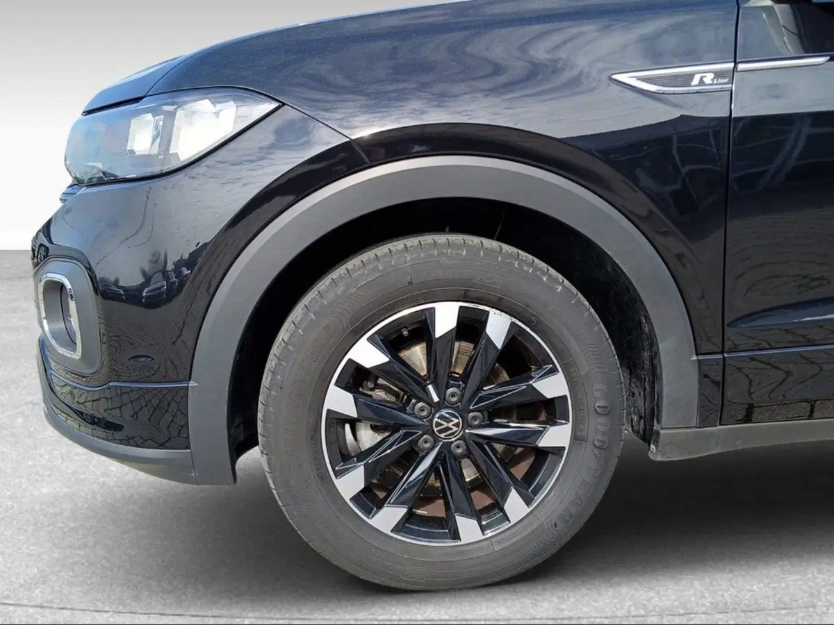 Volkswagen T-Cross usata a Livorno (15)