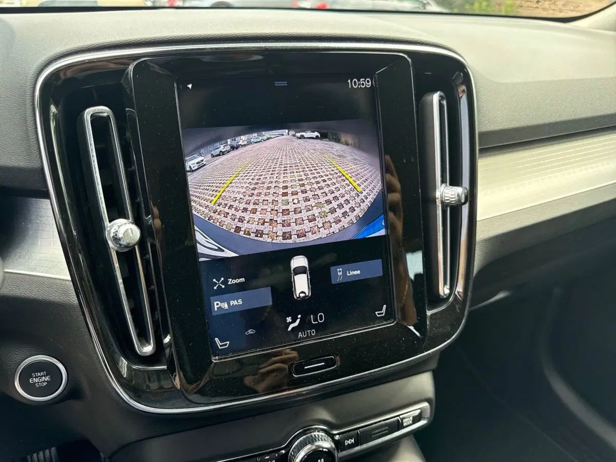 Volvo XC40 usata a Parma (11)