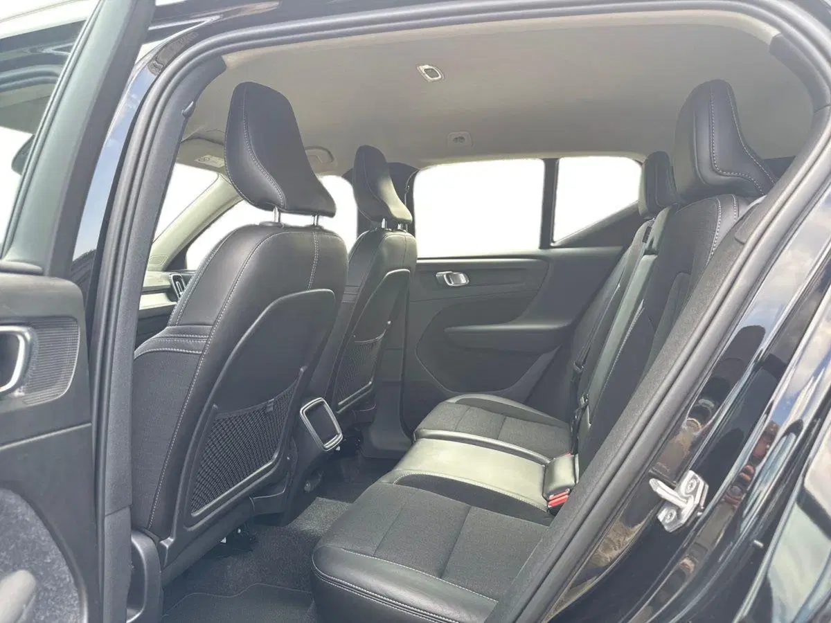 Volvo XC40 usata a Parma (7)