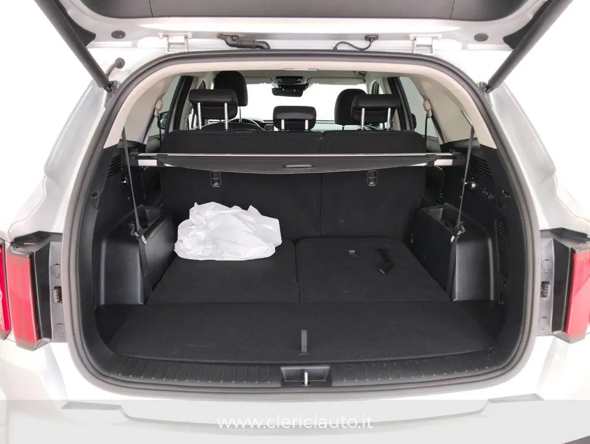 Kia Sorento usata a Como (20)