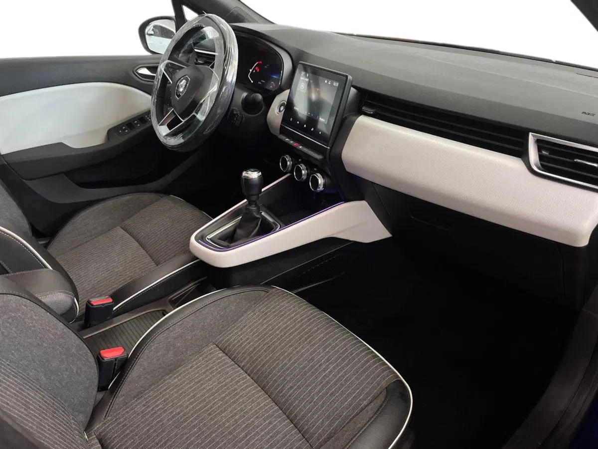 Renault Clio usata a Lecce (9)