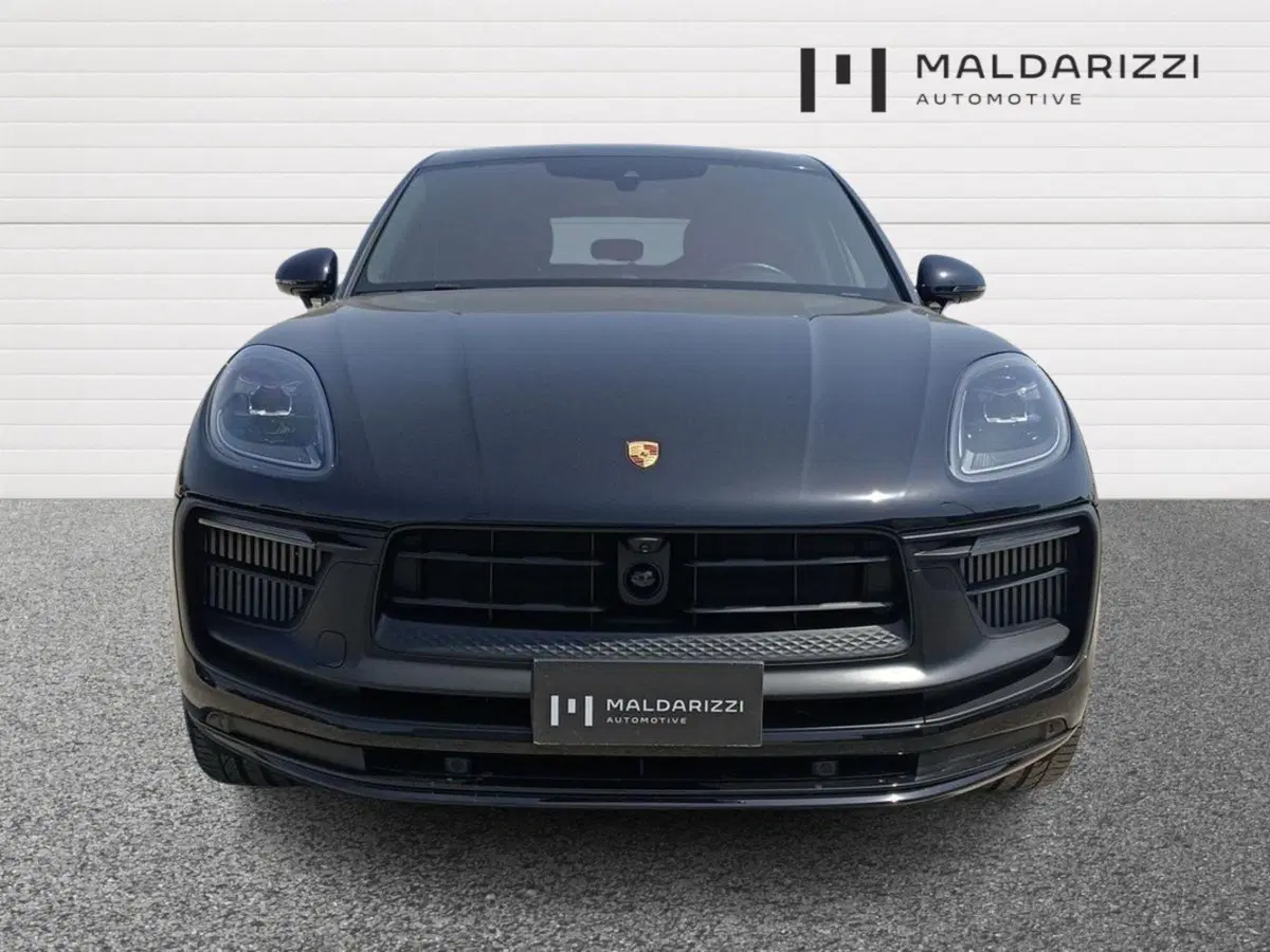 Porsche Macan usata a Bari (2)