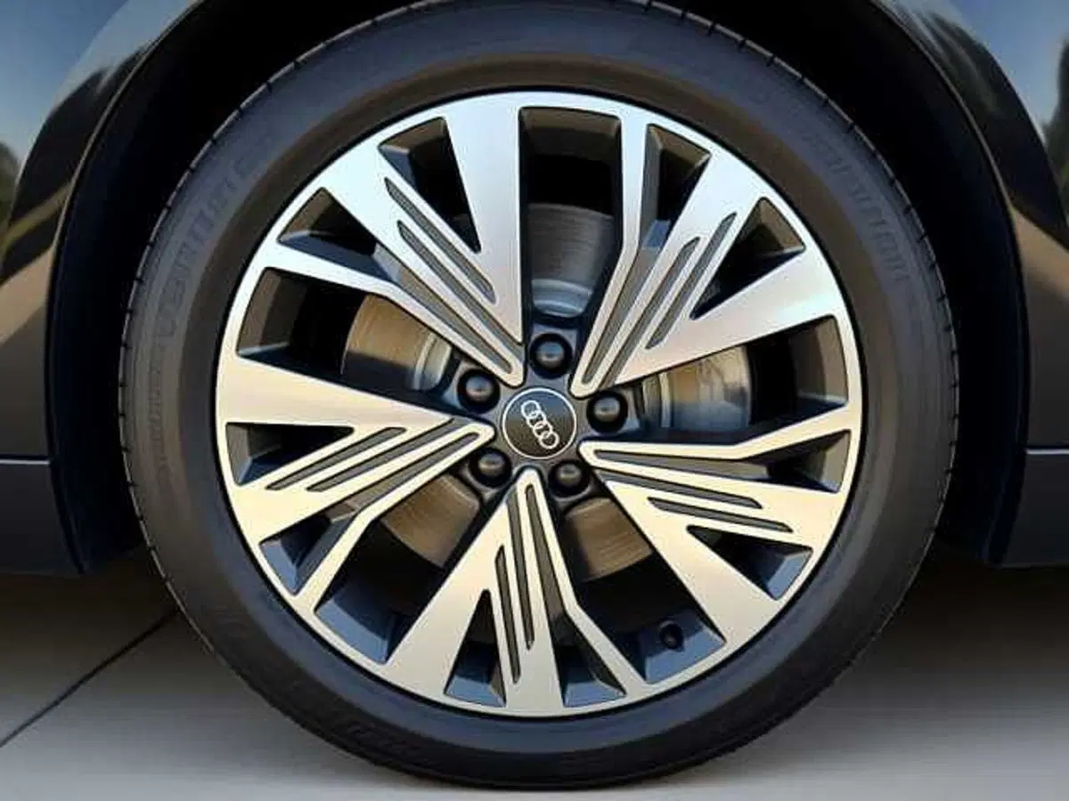 Audi Q4 nuova a Roma (7)