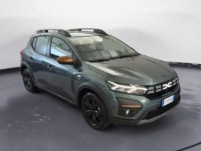 Dacia Sandero Stepway 1.0 tce Extreme 110cv del 2025 usata a Napoli