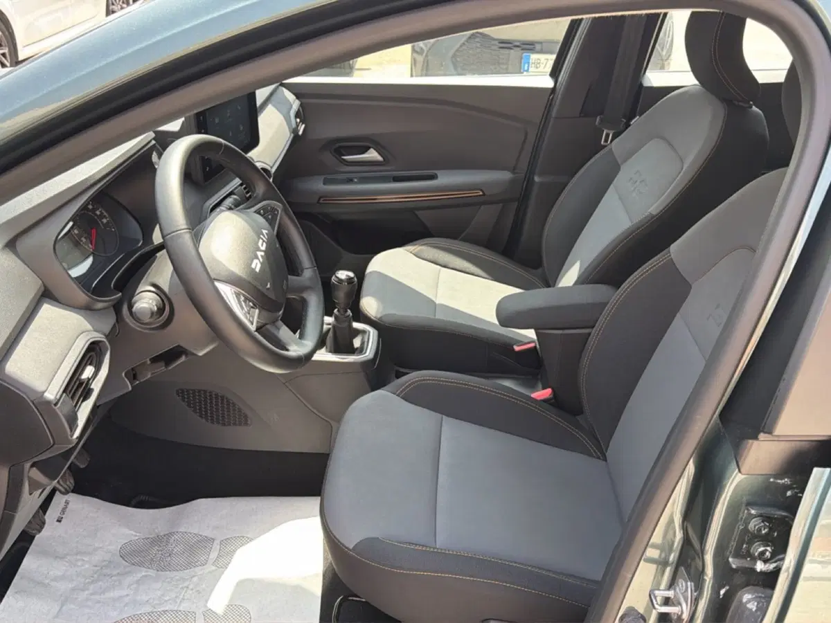 Dacia Sandero Stepway usata a Napoli (10)