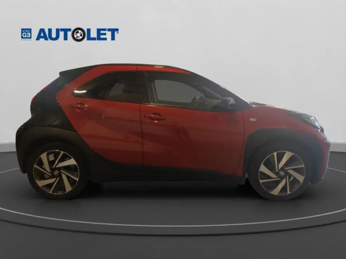 Toyota Aygo X usata a Genova (4)