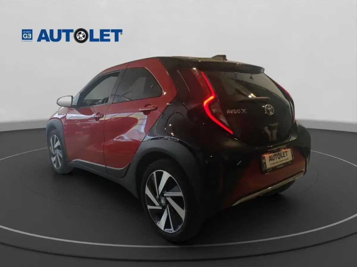 Toyota Aygo X usata a Genova (8)