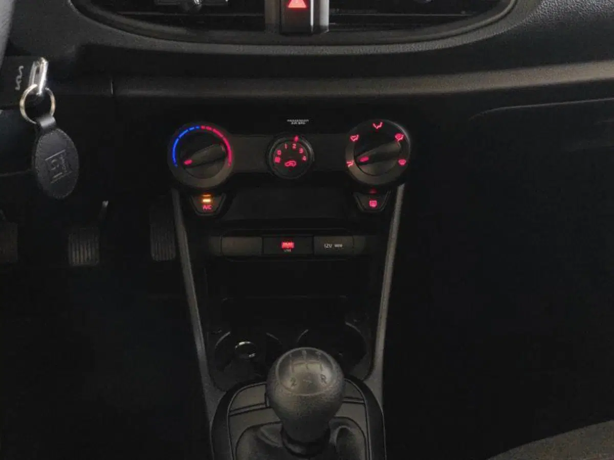 Kia Picanto usata a Genova (16)