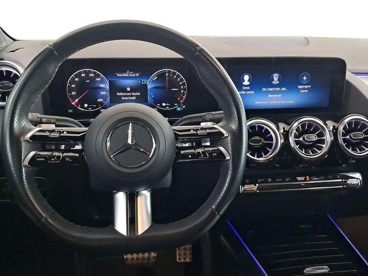 Mercedes-Benz GLA SUV usata a Rimini (10)