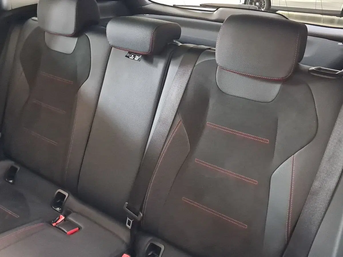 Mercedes-Benz GLA SUV usata a Rimini (12)