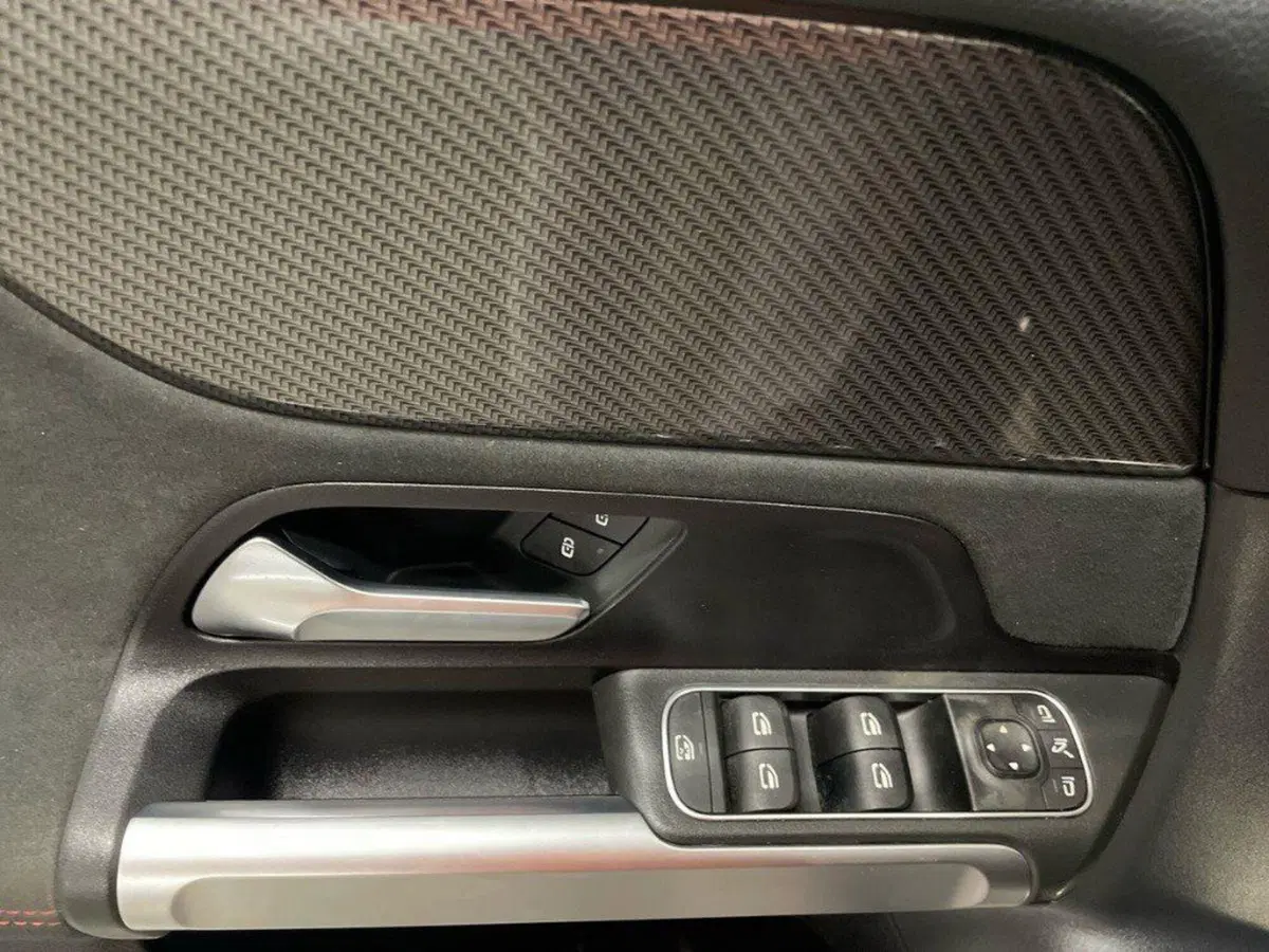 Mercedes-Benz GLB usata a Ancona (17)